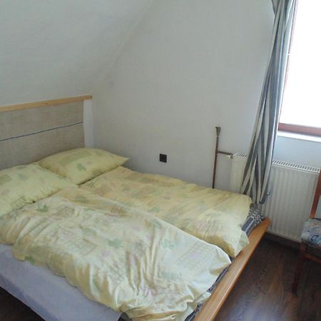Huta Vendeghaz Hotell Kishuta Exteriör bild
