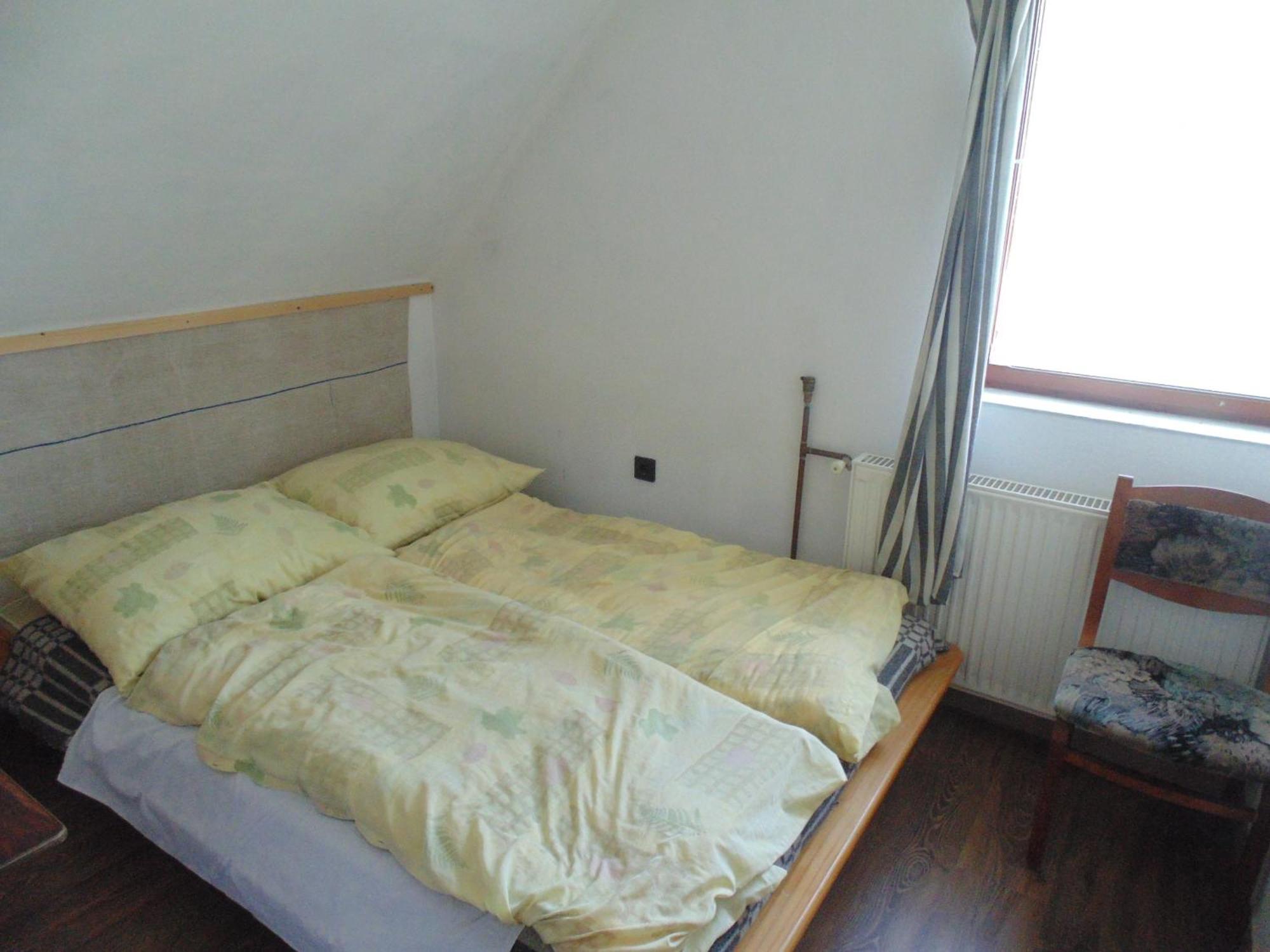 Huta Vendeghaz Hotell Kishuta Exteriör bild