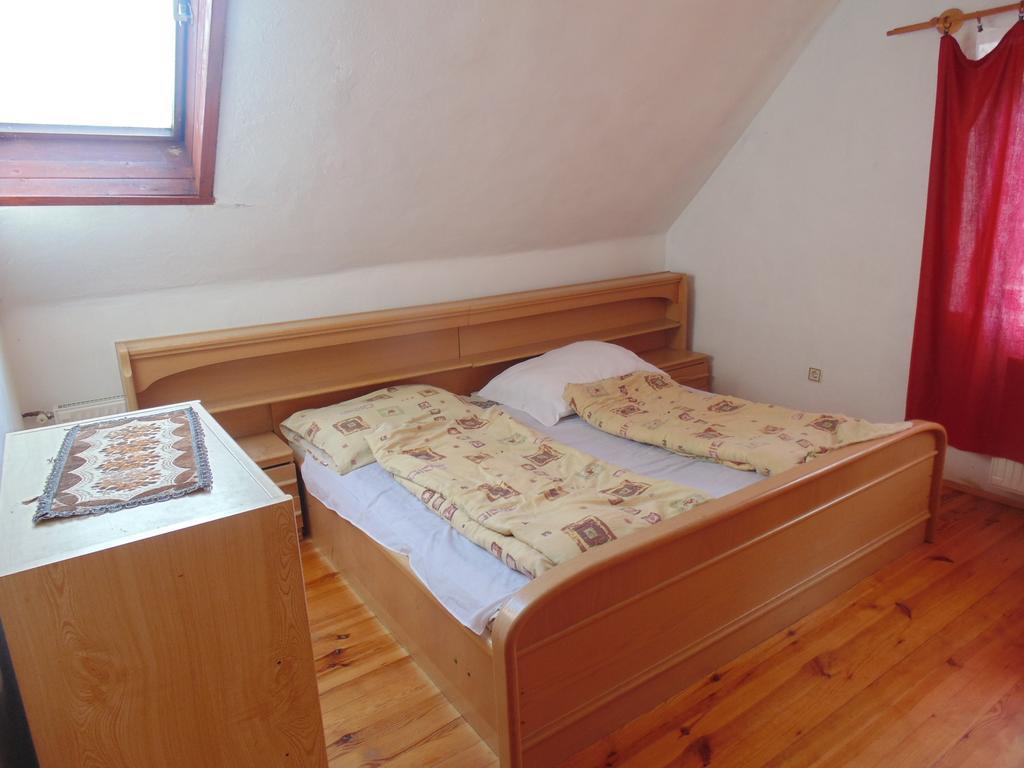 Huta Vendeghaz Hotell Kishuta Exteriör bild